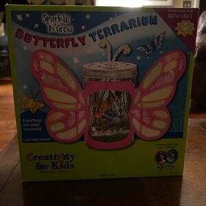 Sparkle N’ Grow Butterfly Terrarium NEW